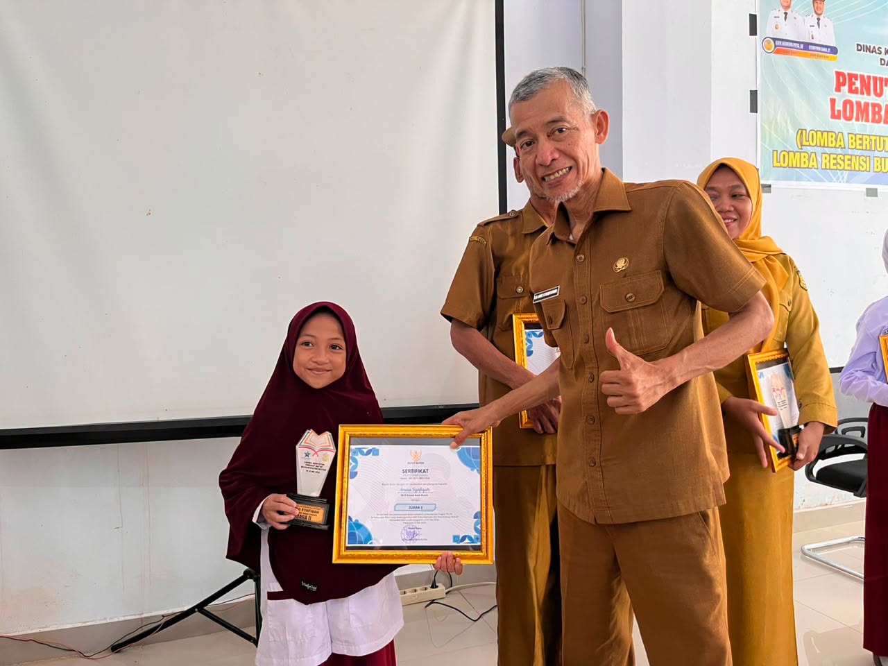 Sekda Buton Tutup Rangkaian Lomba Literasi