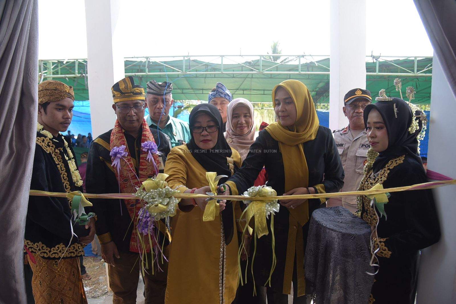 Sekda Buton Resmikan Pasar Wajah Jaya