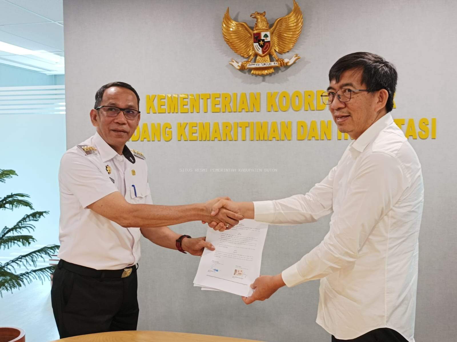 Tingkatkan Kualitas Pendidikan Buton, Pj. Bupati Buton Gandeng Prof Yohanes Surya