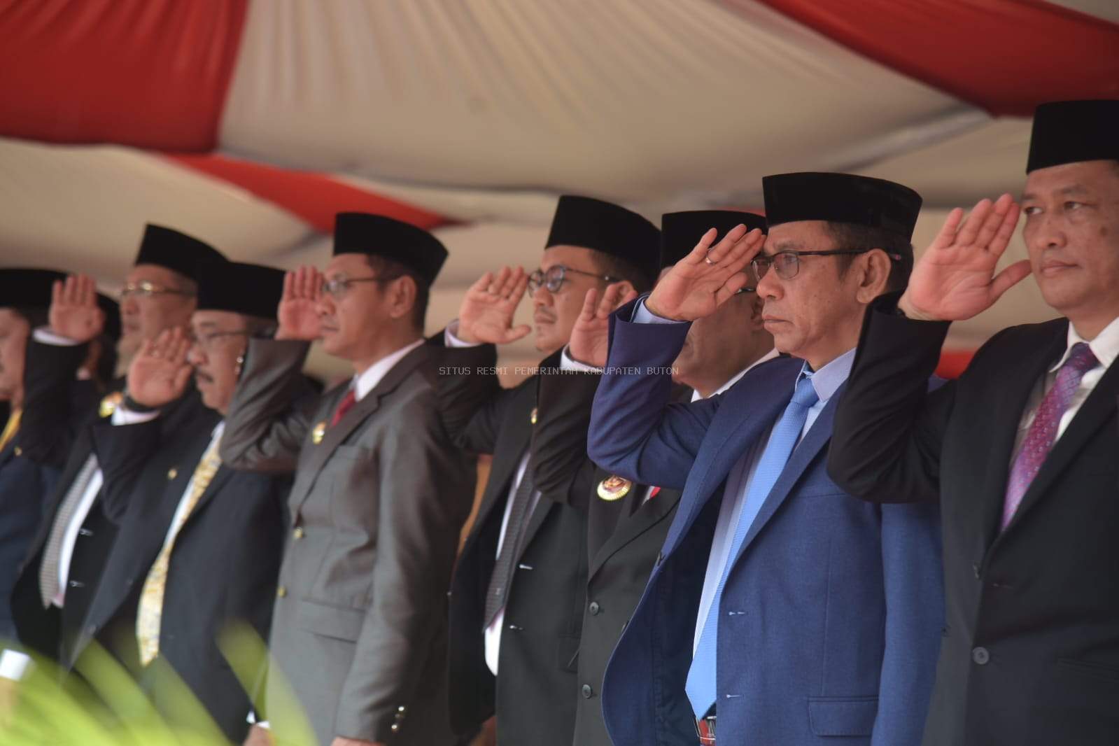 Pj. Bupati Buton Hadiri Upacara Peringatan HUT Sultra ke-59