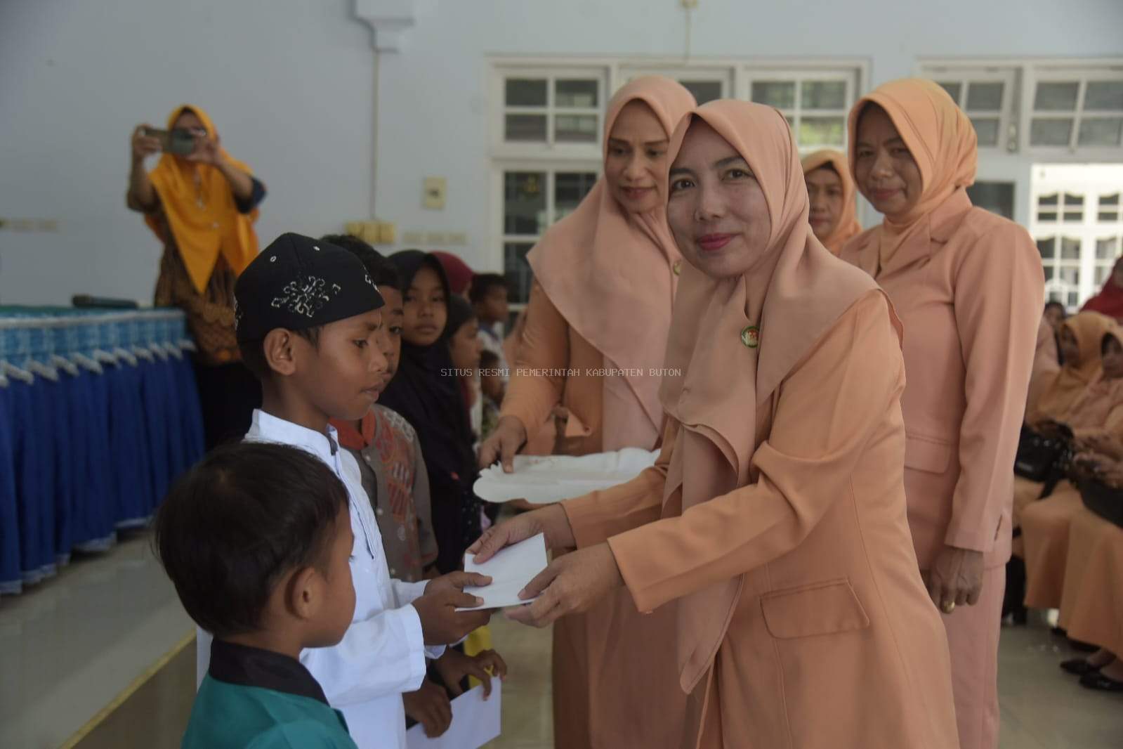 DWP Buton Salurkan Santunan