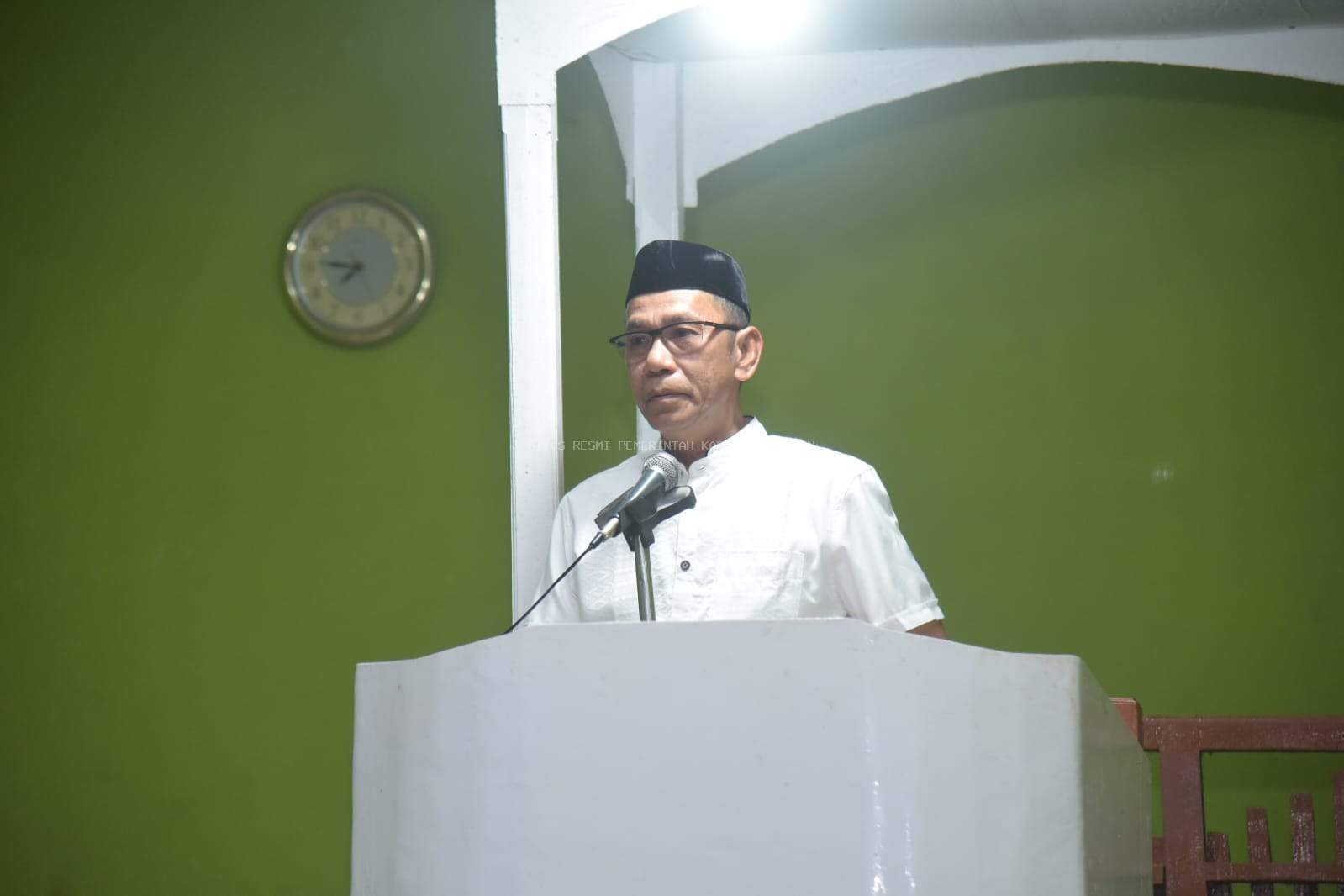 Safari Ramadan Ketiga, Pj. Bupati Buton Ceramah di Masjid At- Taqwa di Kecamatan Wolowa