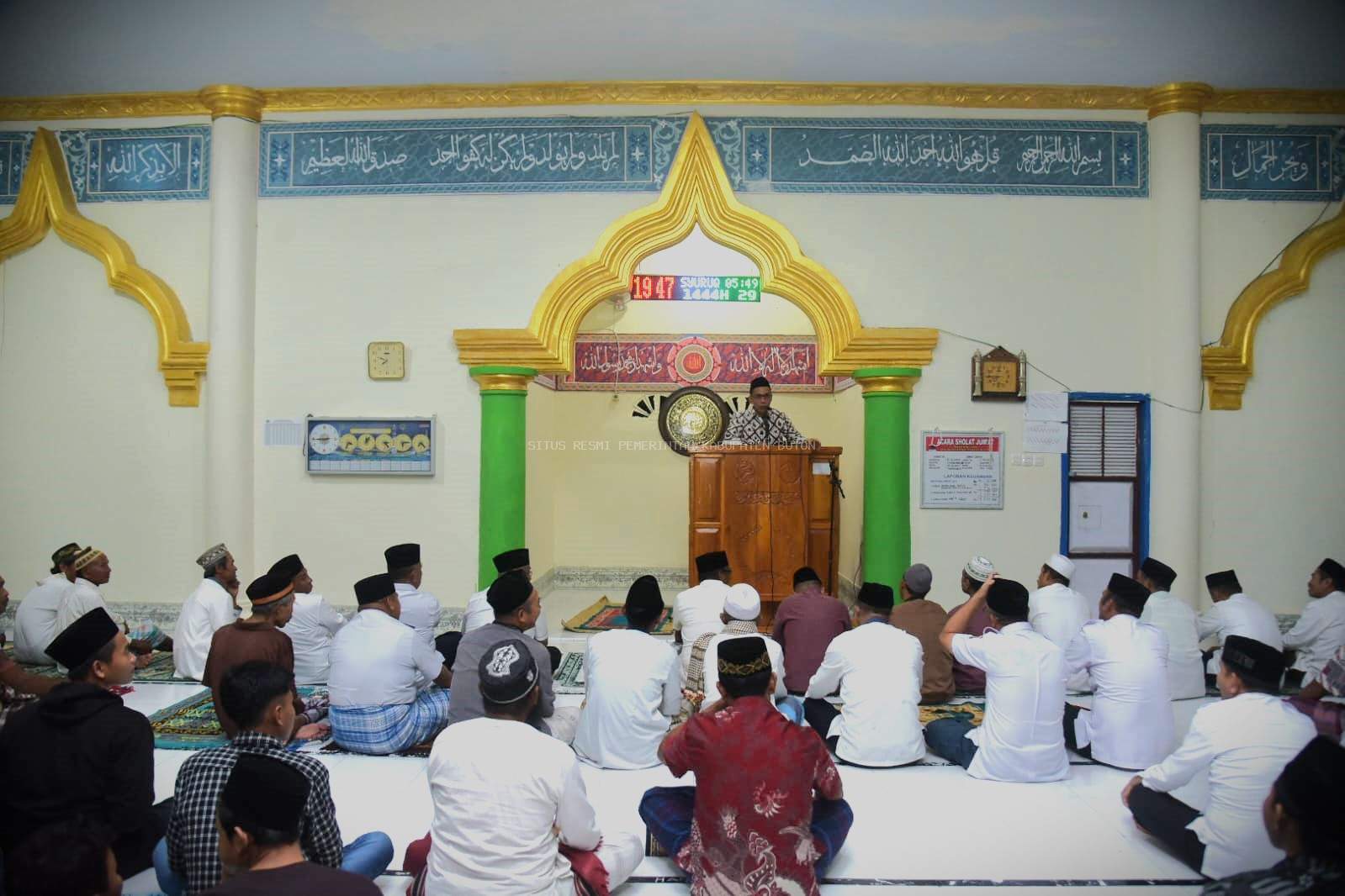 Safari Ramadan Kedua, Pj Bupati Buton Ceramah di Desa Wajah Jaya, Kecamatan Lasalimu Selatan