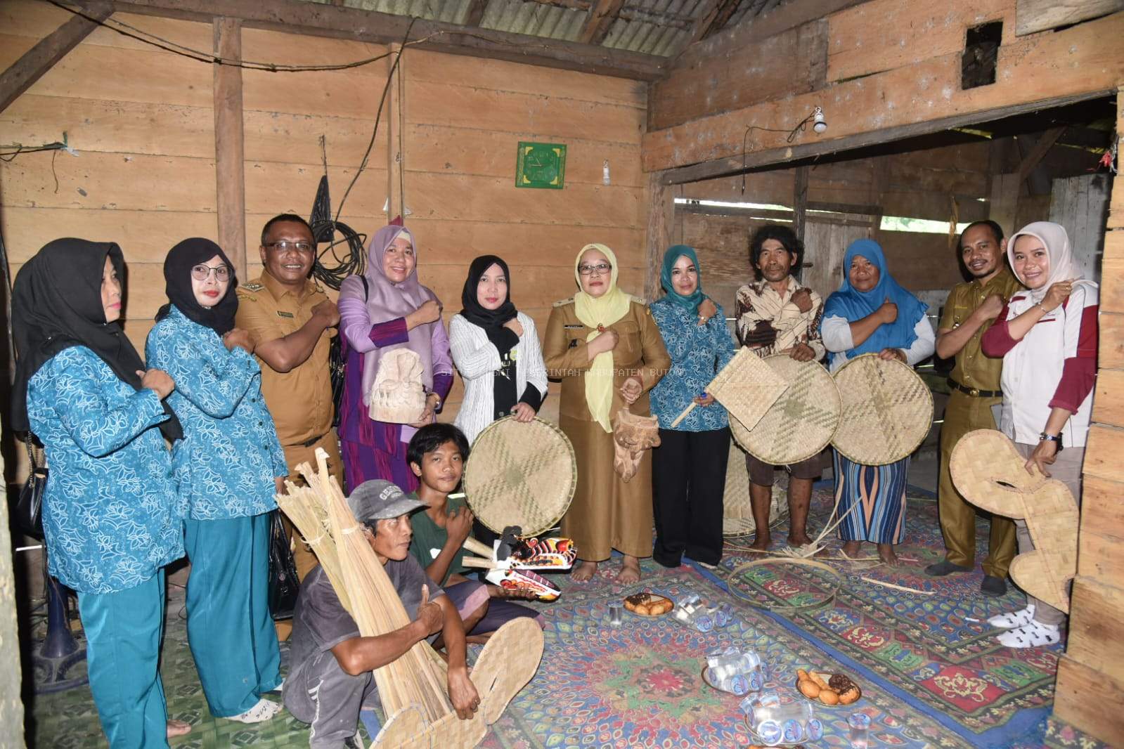 Dekranasda Buton Sambangi Pengrajin dan Pelaku IKM di 4 Kecamatan